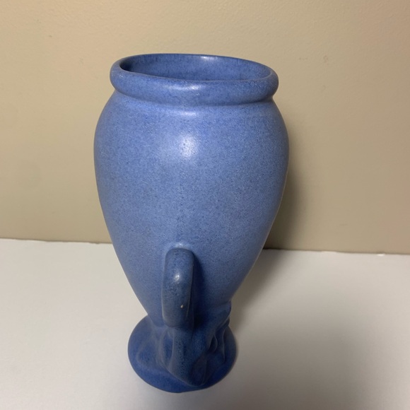 Vintage Niloak Pottery Vase Blue Ornate 7 inches tall as is - Picture 5 of 12